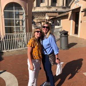 Meet your Posher, Anna